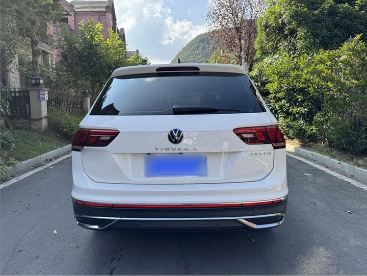 Tiguan L 2021 330TSI AT RWD Smart photo 6
