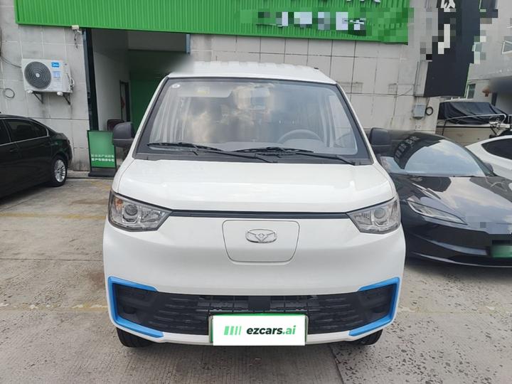 Dolphin E7 2025 50.38kWh 6-Seater photo 2