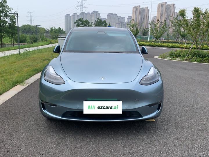 Model Y 2021 Standard Range RWD photo 2
