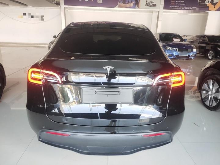 Model Y 2022 RWD photo 3