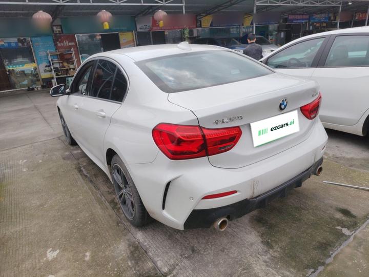 1 Series 2023 120i M Sport photo 4