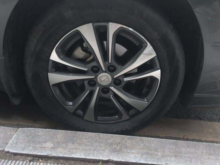 Eado 2022 PLUS NE 1.4T GDI DCT Premium photo 8