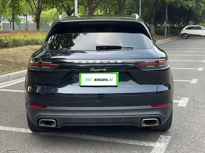 2019 Cayenne 3.0T photo 3
