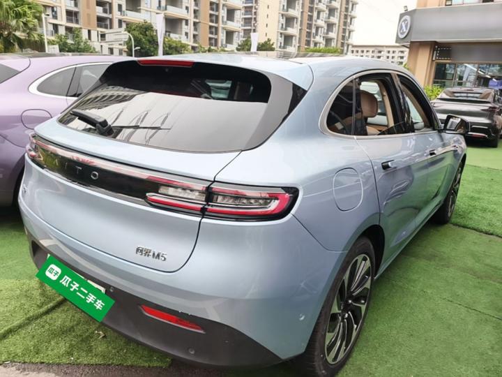 HIMA AITO M5 2023 EREV AWD ADAS photo 4