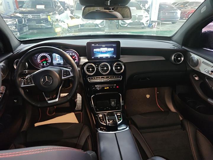 GLC Coupe AMG 2017 AMG GLC 43 4MATIC Coupe SUV photo 5