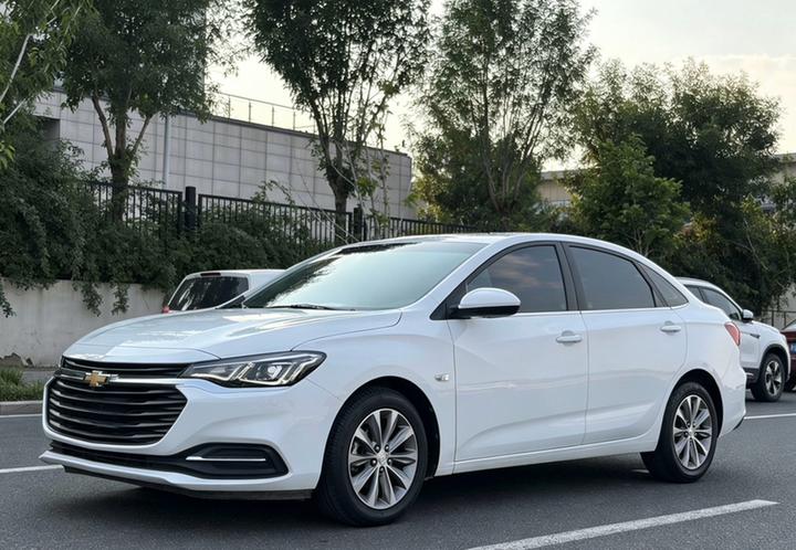 Cruze 2020 320 AT