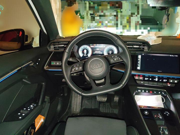 A3 2023 Sportback 35 TFSI Luxury Sport photo 8
