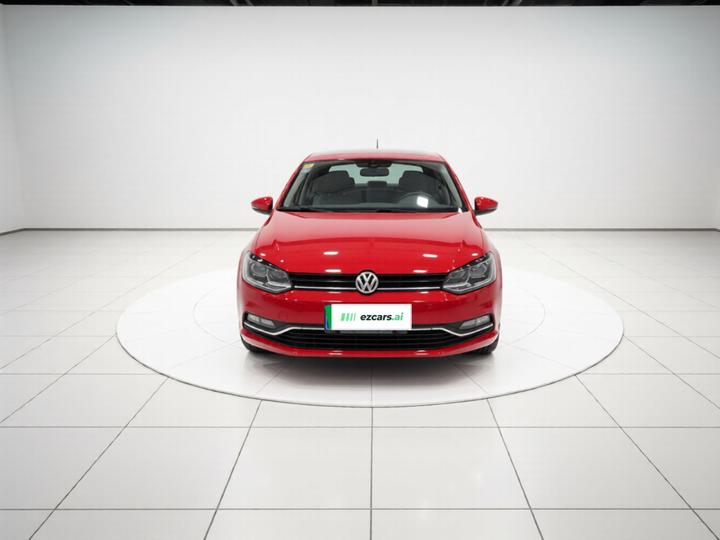 Polo 2014 1.6L AT Comfort photo 2