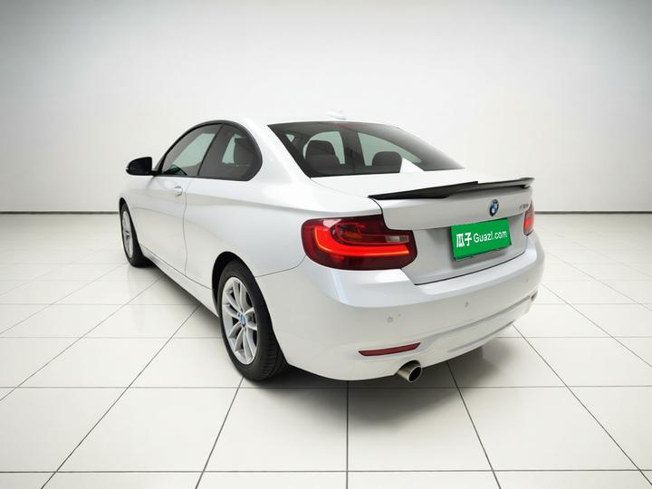 2 Series Imported 2015 218i photo 4