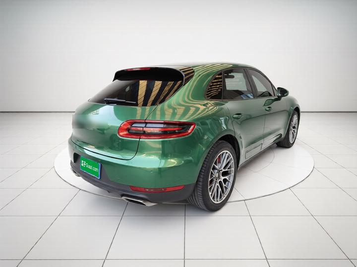 2017 Macan 2.0T photo 4