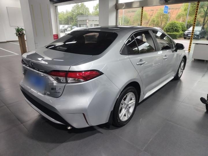 Levin 2022 Hybrid 1.8H E-CVT Leading photo 6