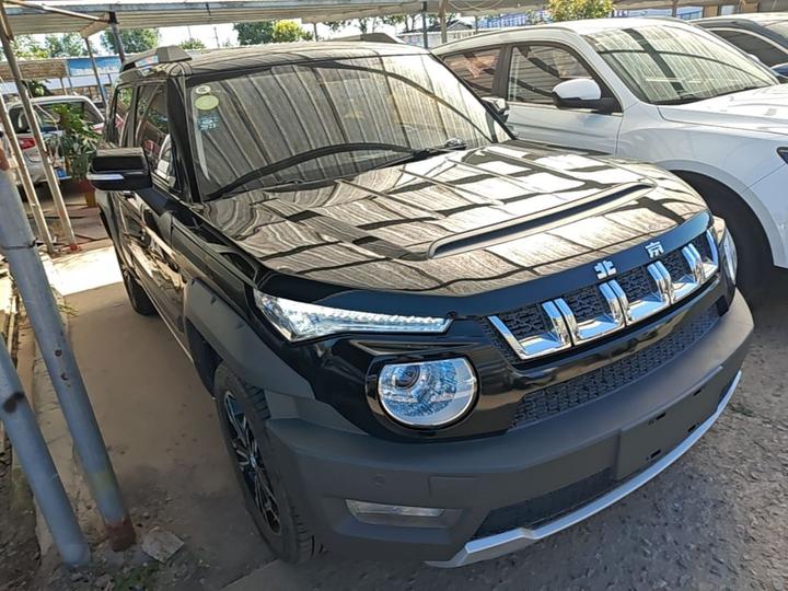 BAIC BJ20 2016 1.5T CVT Luxury photo 3