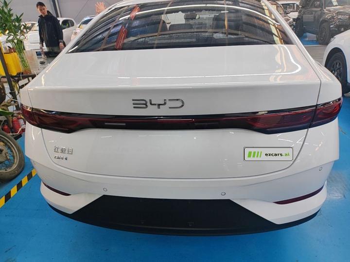 Qin PLUS 2026 DM-i 128KM Progressive photo 5
