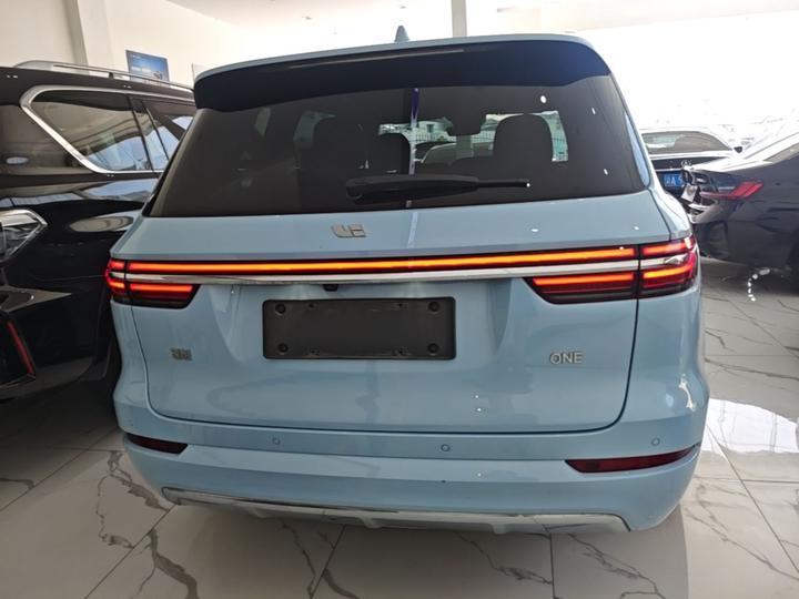 Li Auto ONE 2021 EREV 6-Seater photo 3
