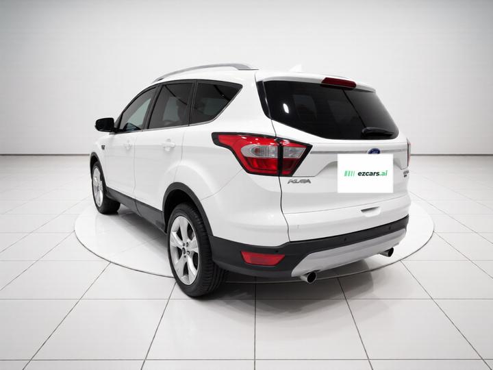 Kuga 2018 EcoBoost 180 RWD photo 4
