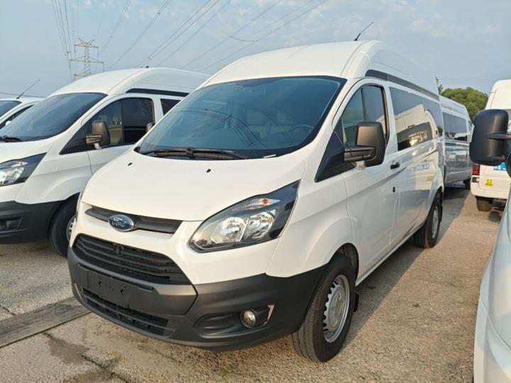 Transit 2019 2.0T Diesel Medium Wheelbase 6-Seater China VI