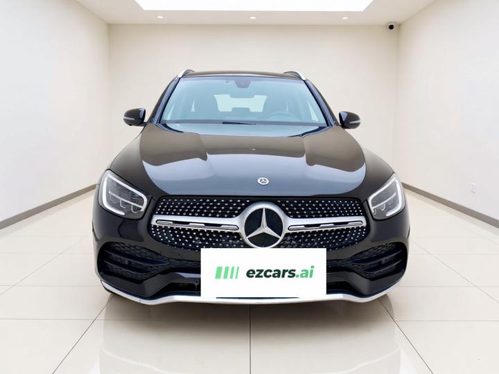 GLC 2022 Facelift GLC 300 L 4MATIC Luxury photo 2