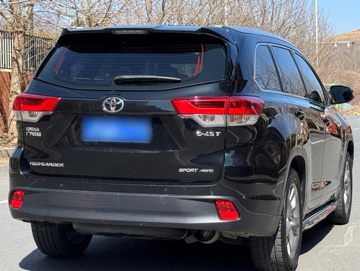 Highlander 2018 2.0T AWD Luxury 7-Seater China V photo 3