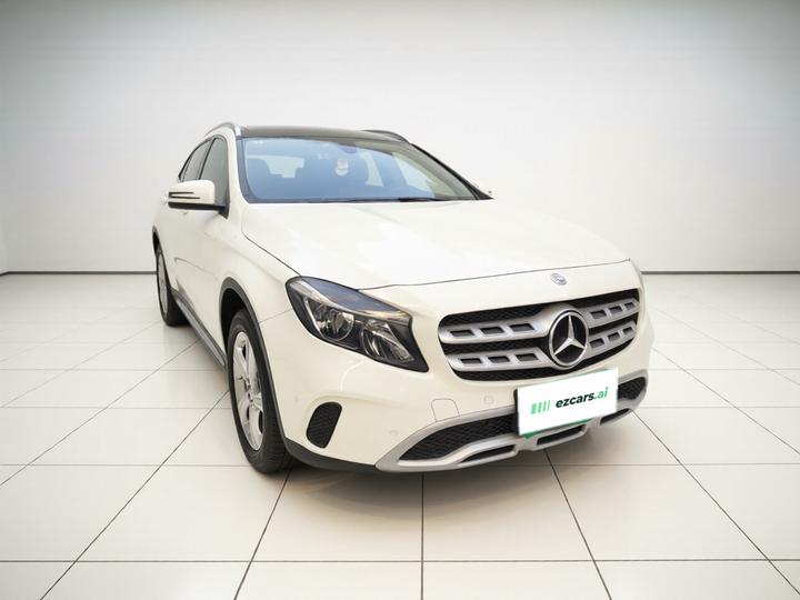 GLA 2019 GLA 200 Dynamic photo 3