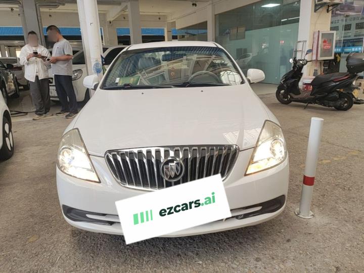 Excelle 2015 1.5L AT Classic photo 2