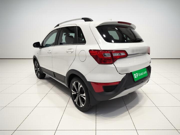 BAIC X25 2017 1.5L AT Elite photo 4