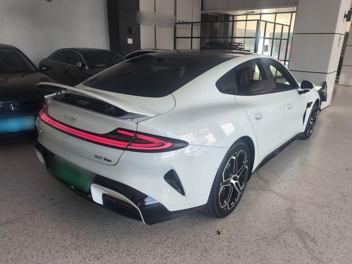 Xiaomi SU7 2024 AWD Extended Range High-end ADAS Max photo 4