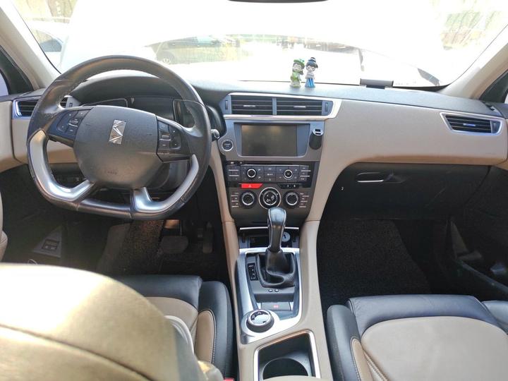 6 2014 1.6T Luxury THP160 photo 5