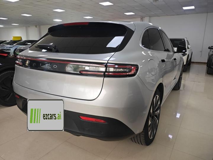 HIMA AITO M5 2022 EREV AWD photo 4