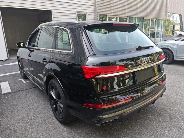 Q7 2025 55 TFSI quattro S line Sport photo 4