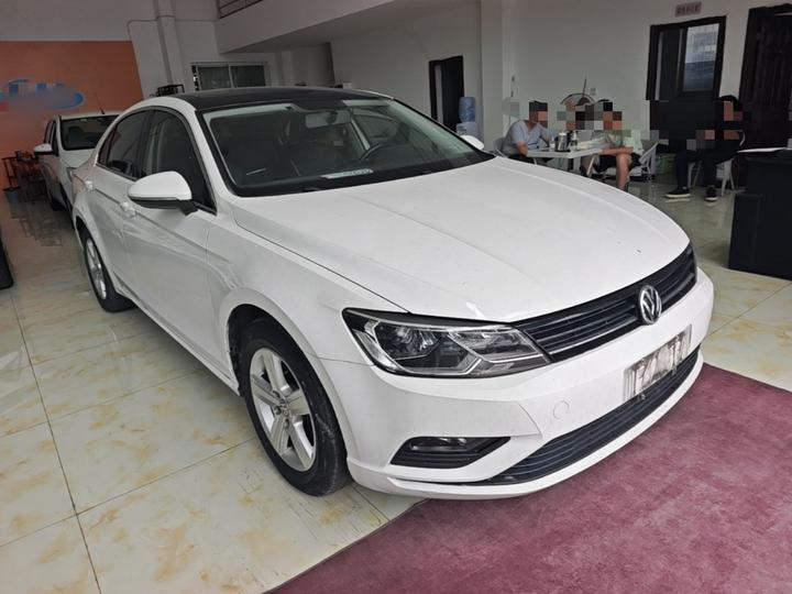 Lamando 2017 230TSI DSG photo 3