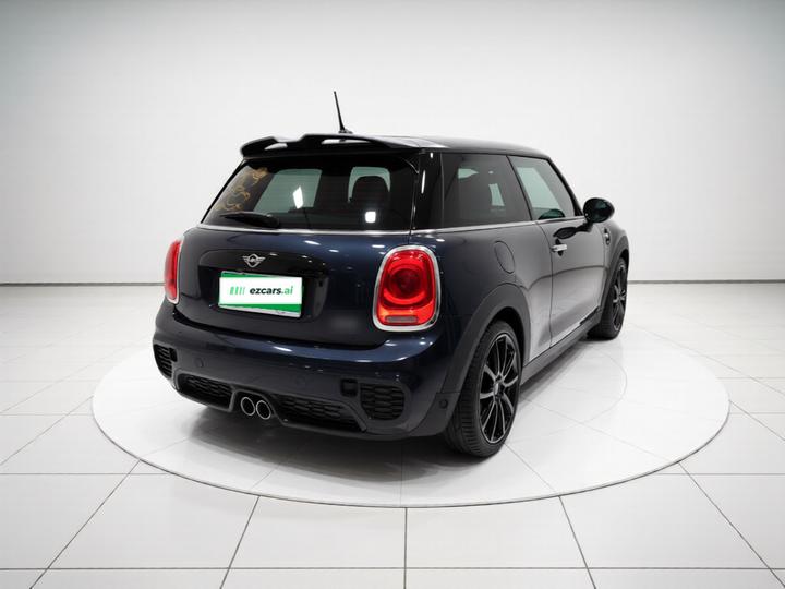 2021 1.5T 3-Door photo 6