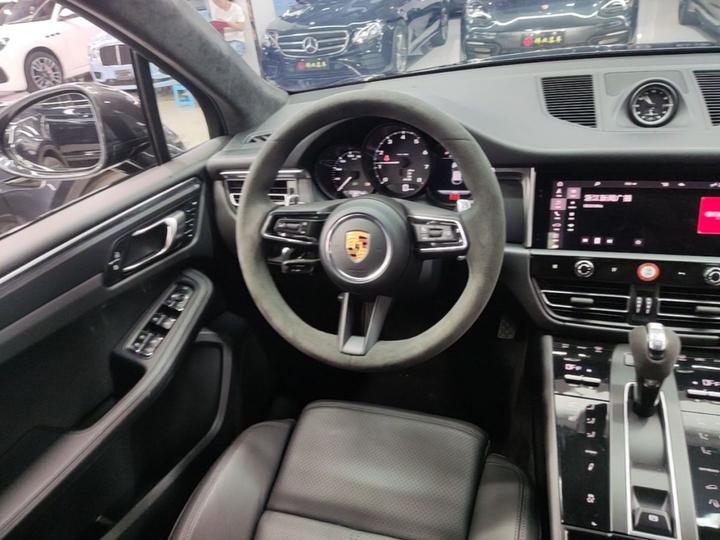 2023 Macan 2.0T photo 6
