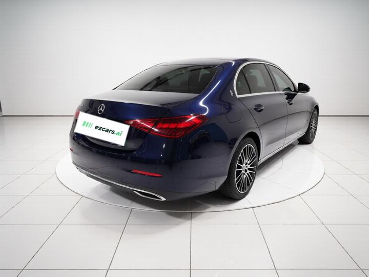 C-Class 2023 C 260 L photo 6