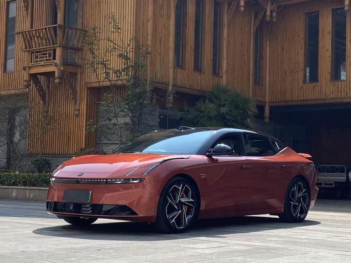 Z10 2024 95kWh 702km AWD ADAS Ultra