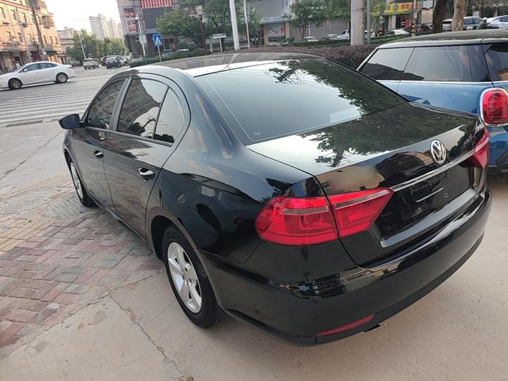 Lavida 2013 Facelift Classic 1.6L AT photo 4