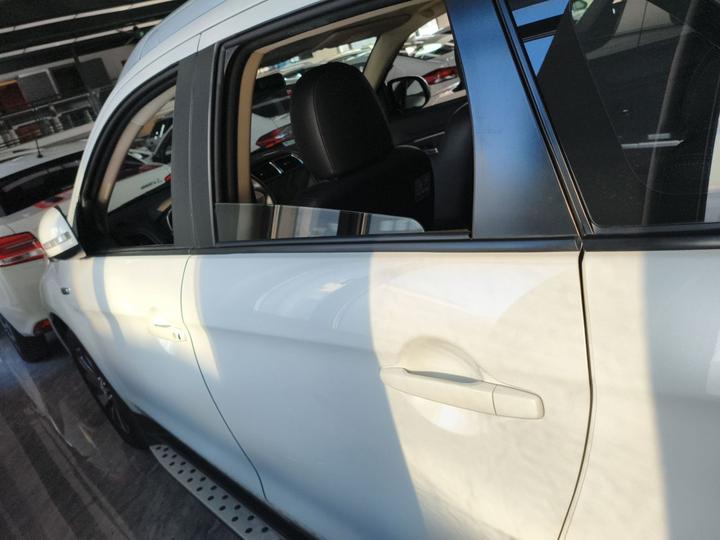 ASX 2018 2.0L CVT RWD Exclusive photo 4