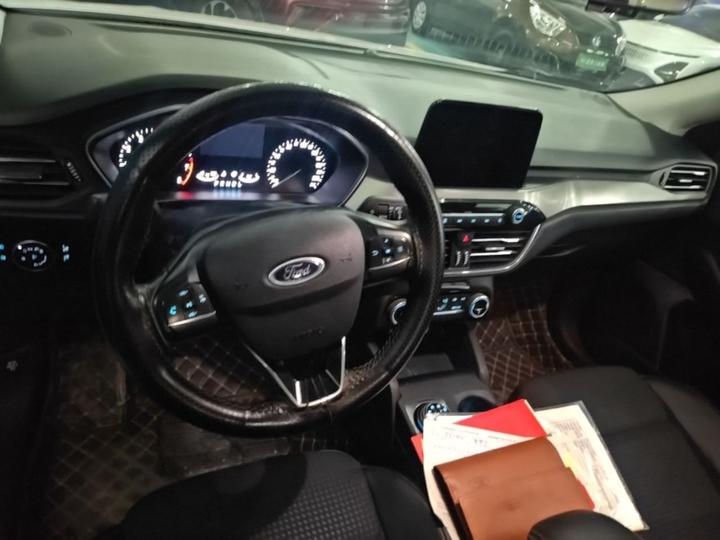 Focus 2020 Sedan EcoBoost 180 AT photo 6