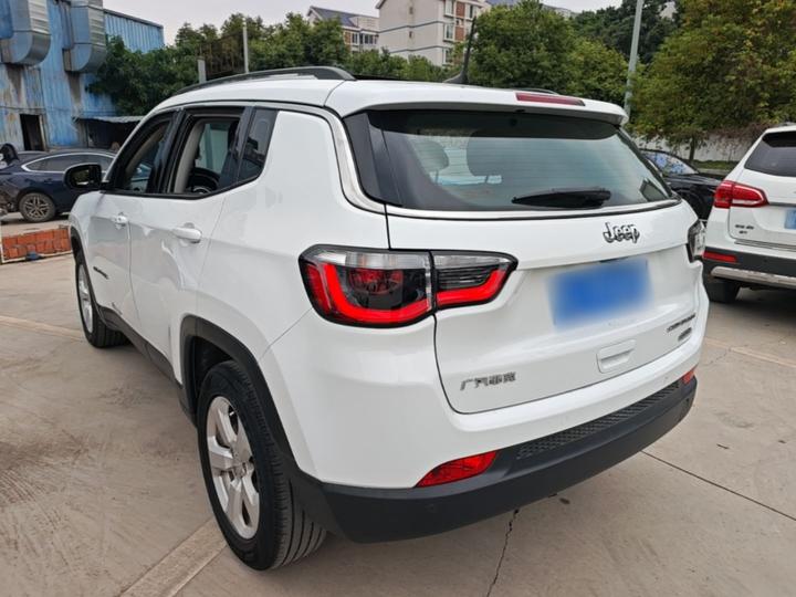 Compass 2019 220T AT photo 4
