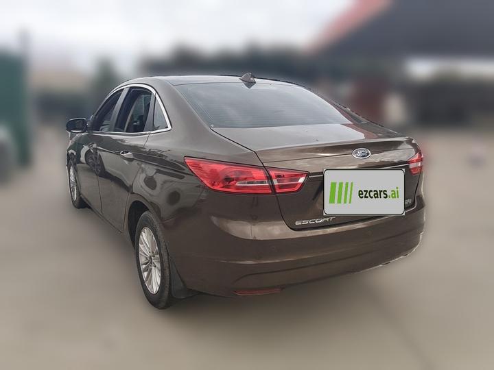 Escort 2015 1.5L MT Comfort photo 4