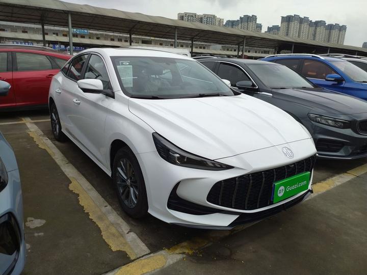 MG5 2026 180DVVT Luxury photo 3