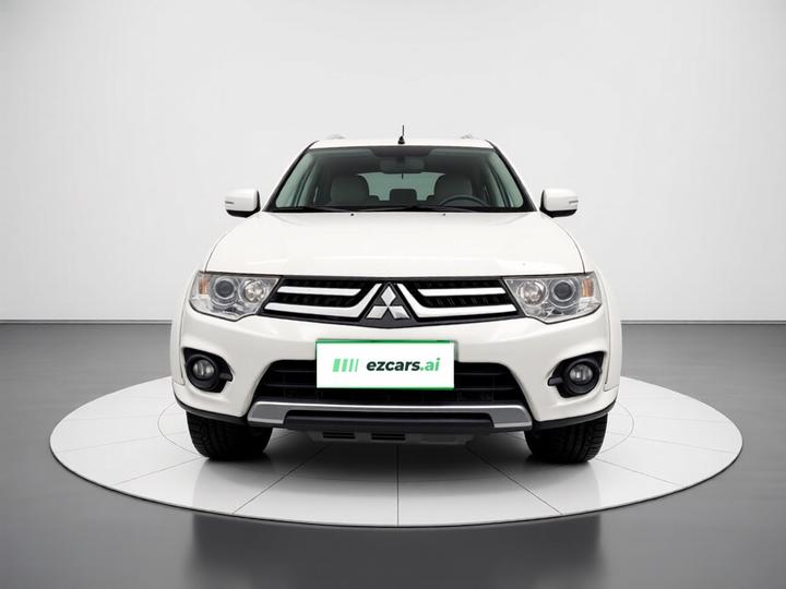 Pajero 2013 3.0L AT AWD Flagship photo 2