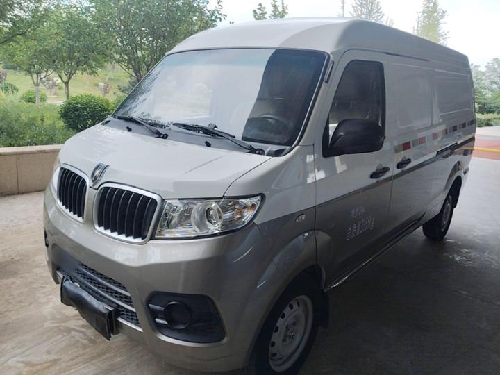 Jinbei Hiace X30L 2023 1.5L Van 2/5-Seater SWC15M
