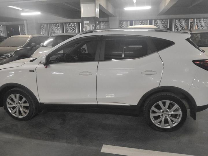 ZS 2017 1.5L MT Elite photo 3