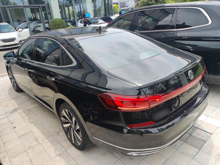 Passat 2022 330TSI Luxury photo 4