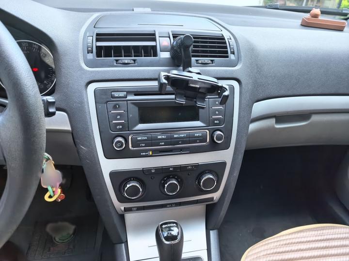 Octavia 2014 1.6L AT photo 5