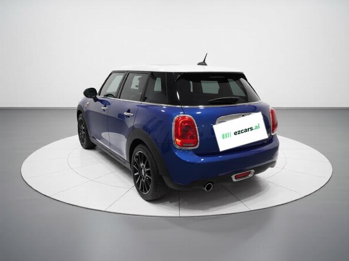 2015 1.5T COOPER Fun 5-Door photo 4