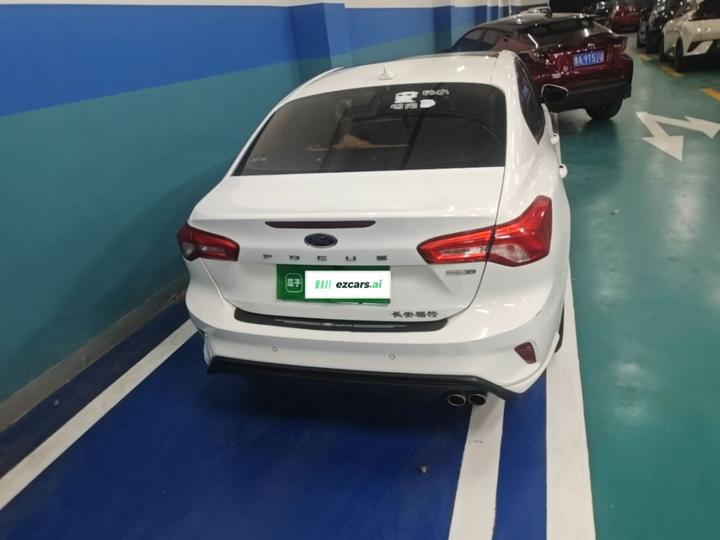 Focus 2020 Sedan EcoBoost 180 AT photo 4