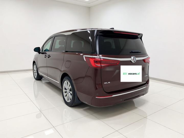 GL8 2021 Avenir 6-Seater photo 4