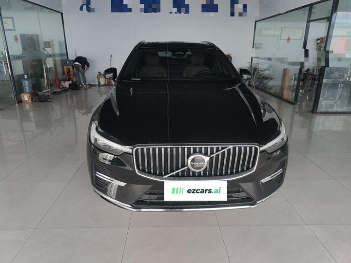XC60 2024 B5 AWD Luxury photo 2