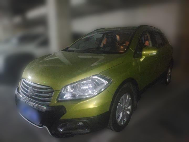 2015 1.6L CVT RWD Progressive